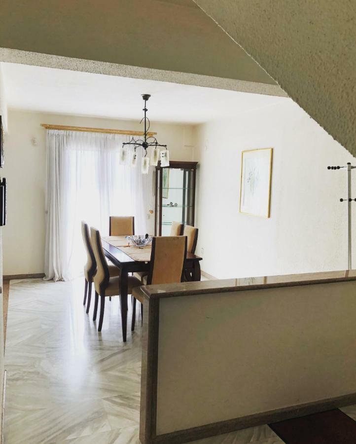 Bright & Spacious Seaview Villa ซีวิรี ภายนอก รูปภาพ
