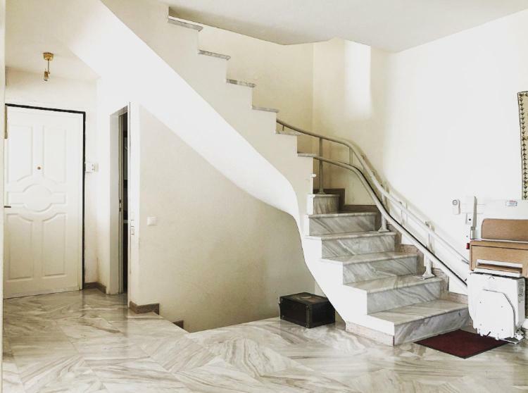 Bright & Spacious Seaview Villa ซีวิรี ภายนอก รูปภาพ